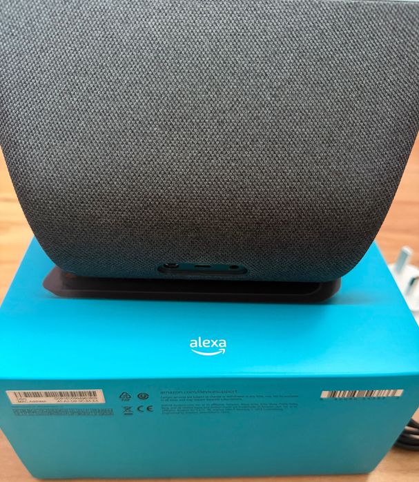Оригинална Alexa Amazon Echo Show 8