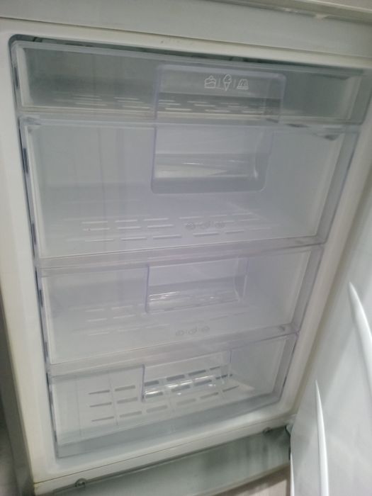 Продам холодильник лджи