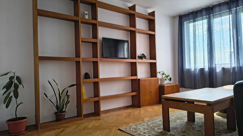 Дава се под наем Тристаен апартамент в Варна, Чайка - 65 кв.м за 448.8 € - Снимка #1