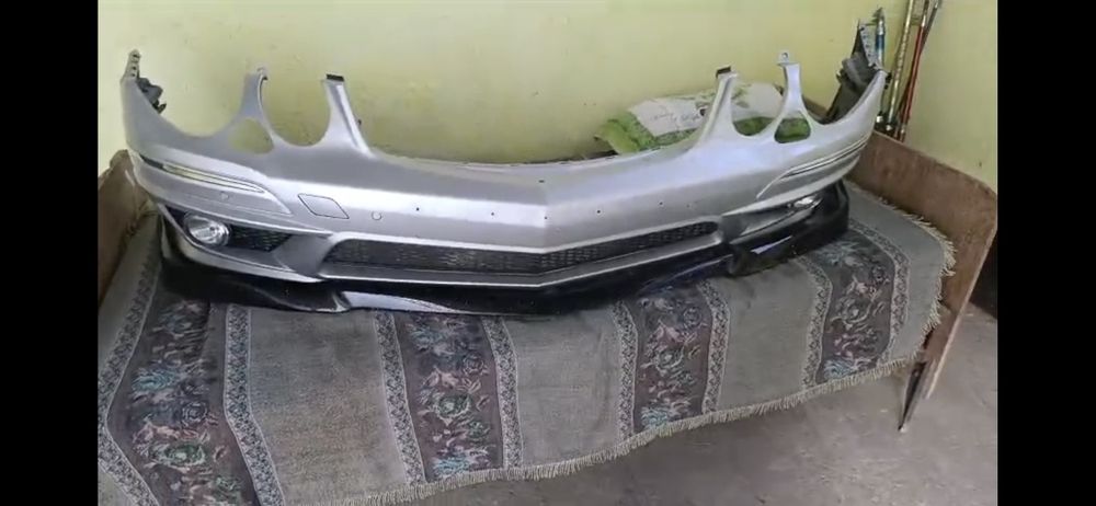 Бампер на 211 мерс
