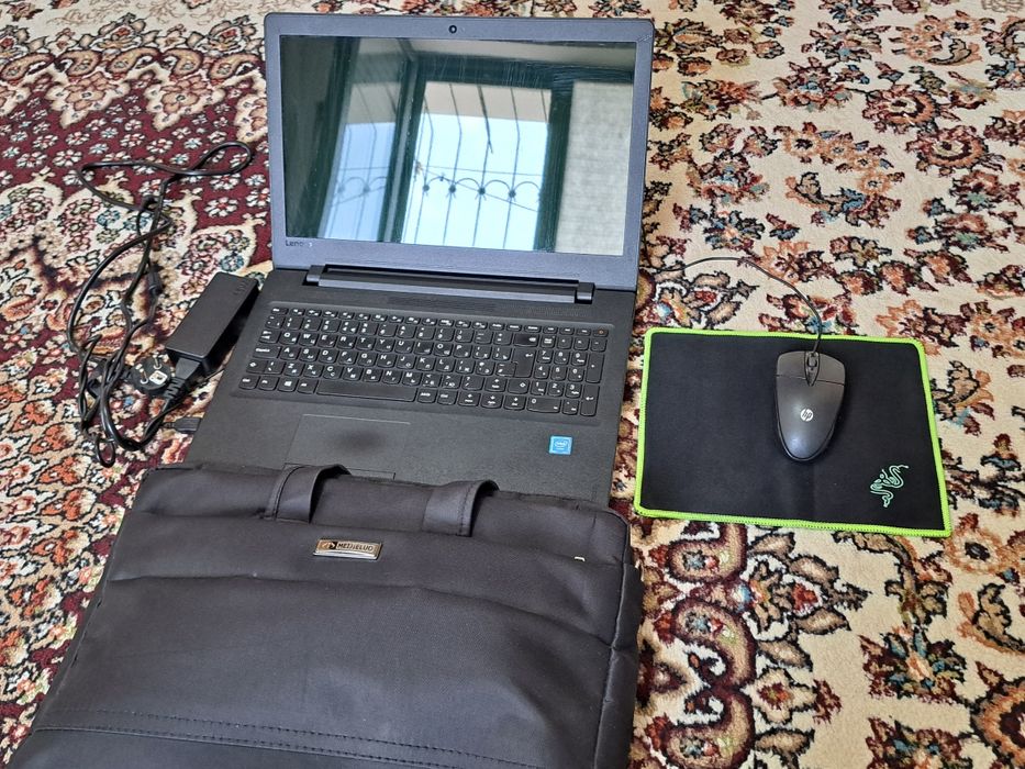 Lenova Idea pad сотилади