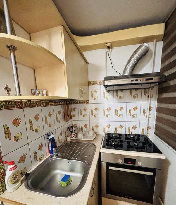 Inchiriez apartament cu 3 camere in Mioveni, zona Robea, etaj 1