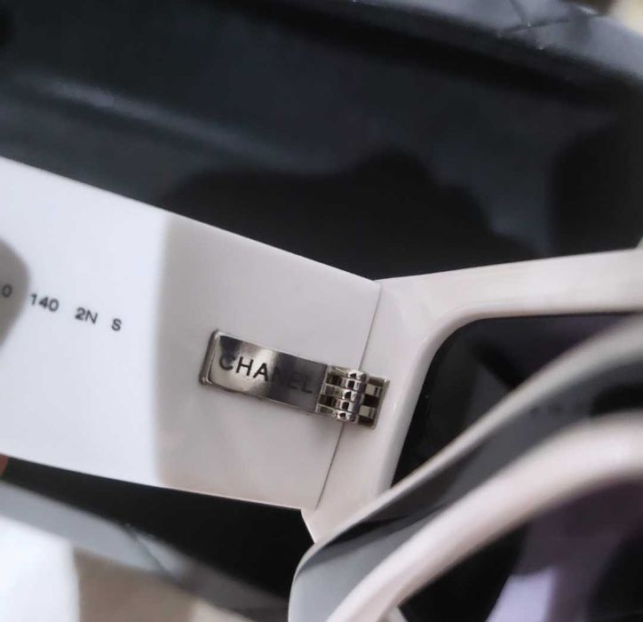 Ochelari de soare Chanel