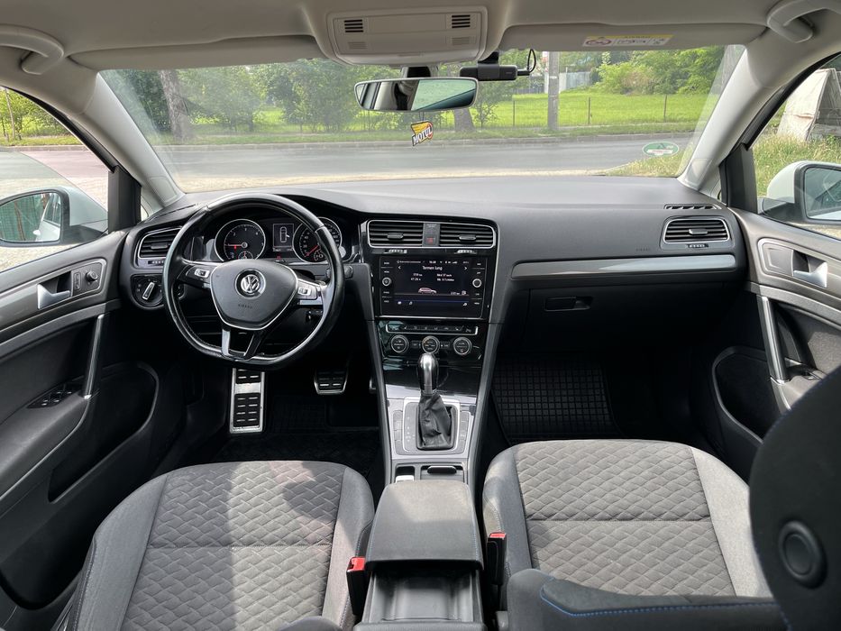 VOLKSWAGEN Golf 2019 — imagine 4