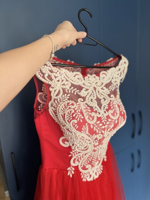 Рокля за Бал