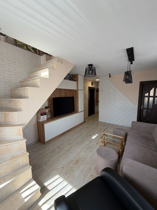 Продава се Мезонет в Плевен, Идеален център - 136 кв.м за 844 €/кв.м - Снимка #1