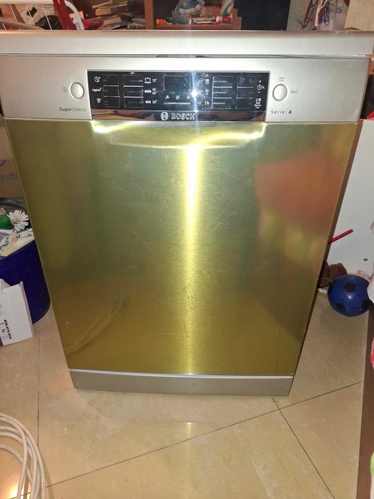 Съдомиялна BOSCH Домакински и уред.