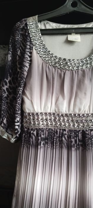 Продам Платье  р46-48