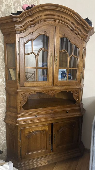 Продам шкаф и дерева