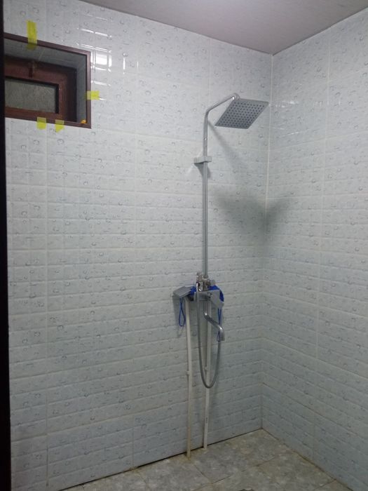 Янгийул.тум. Халкабод. Уч егочда  участка сотилади. 8,5 сот 4 хона.