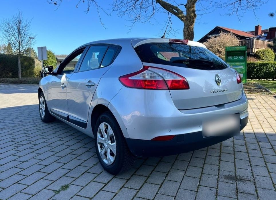 Renault Megane 1,6 Benz și gaz  2011