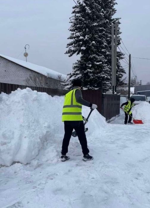 Ручная уборка снега