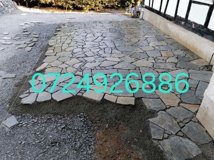 piatra.naturala ne deplasam toata tara !