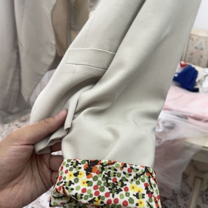 Продам платья красивые