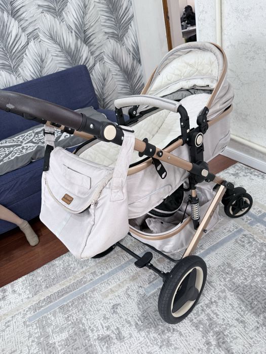 Продам коляска вместе с автокреслом Belecoo