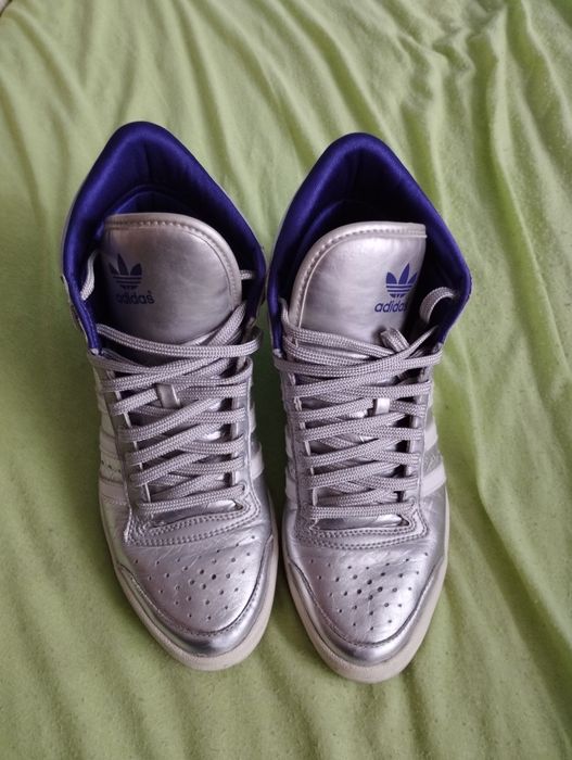 Дамски маратонки на Adidas