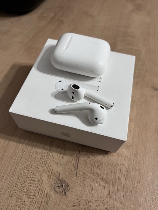 Apple Airpods 2  оригинал покупала в Сулпак