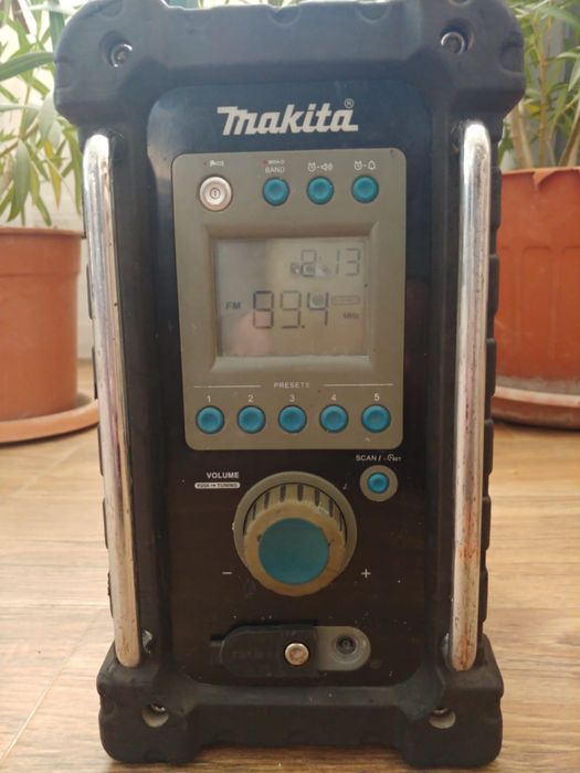 Makita radio BMR 100 radio cu baterii Hilti Milwaukee DeWalt Bosch