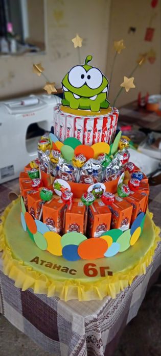 Картонена торта за детски градини и училища