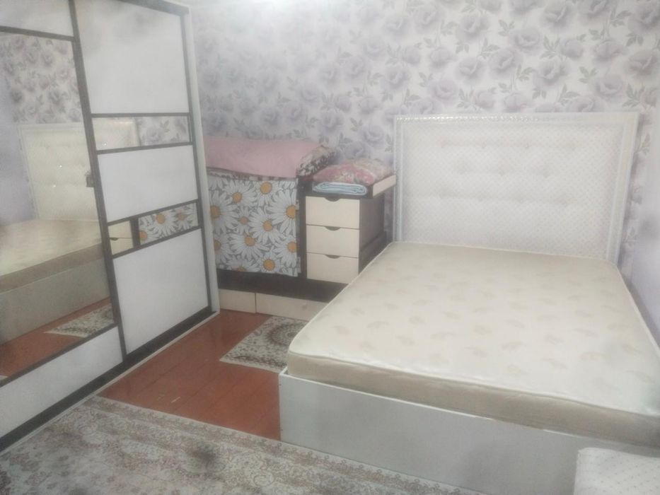 Спальный гарнитур