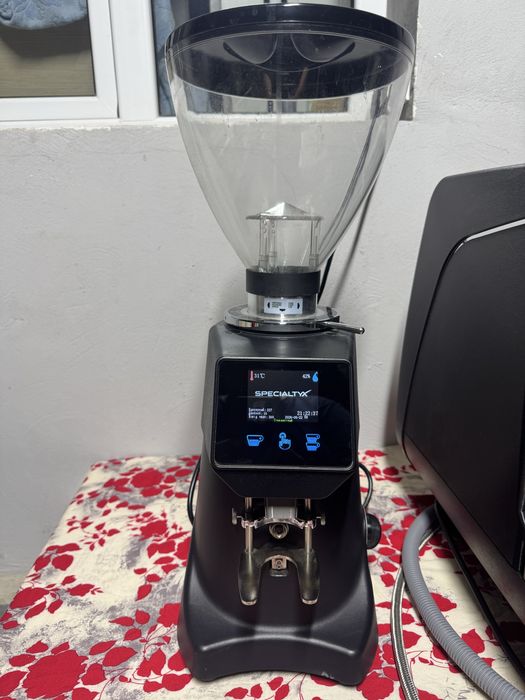 Кофемашина Симонелли ( Simonelli Appia life ) кофемолка Симонелли б/у