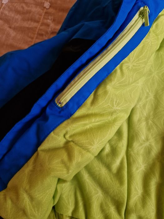 Vand geaca Wedze marime 142 sau 10 ani