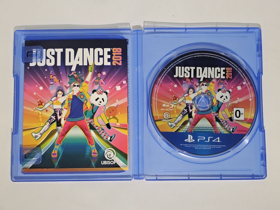 Диск PS4 с игрой "Just Dance 2018"