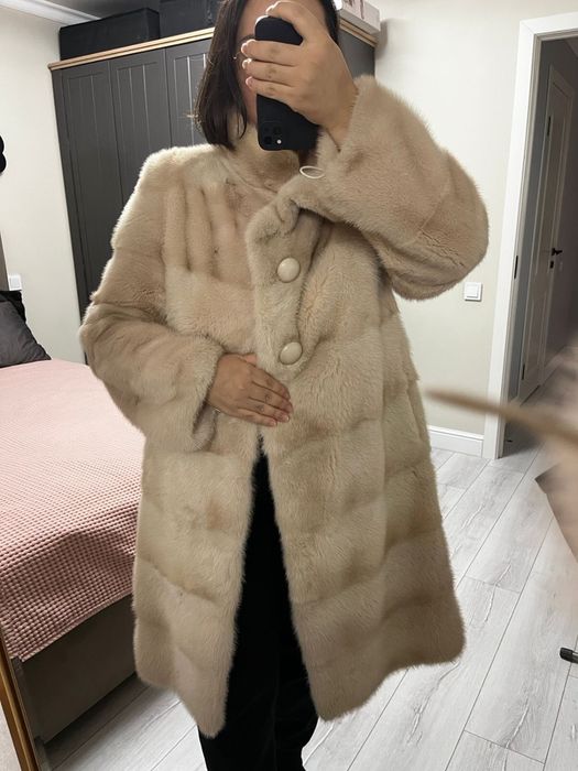 Продам норковую шубу