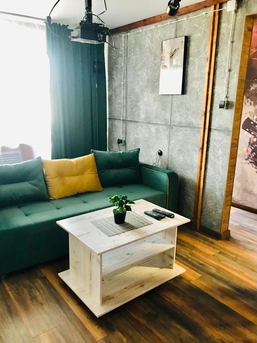 Двухкомнатный лофт с видеопроектором