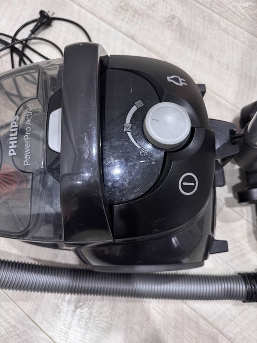Пылесос бренда Philips