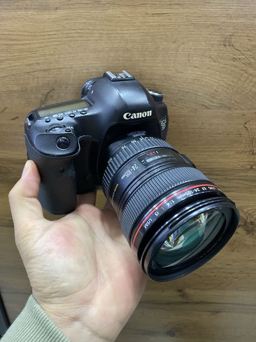 Canon EOS 5D Mark III 24-105mm L