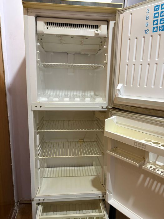 Холодильник Stinol