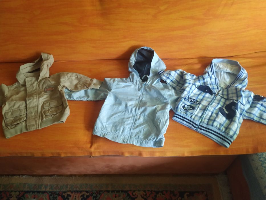 Vând geci de vânt,salopete 86-98