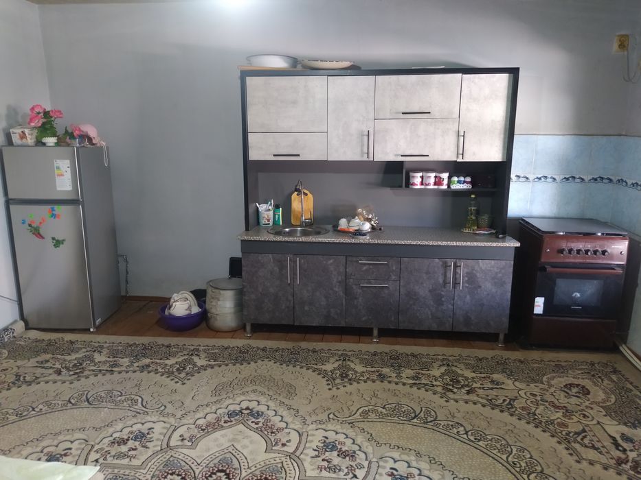 Uy joy sotiladi 6 sotih dakumentlari joyida zangiota tumanida bosuda