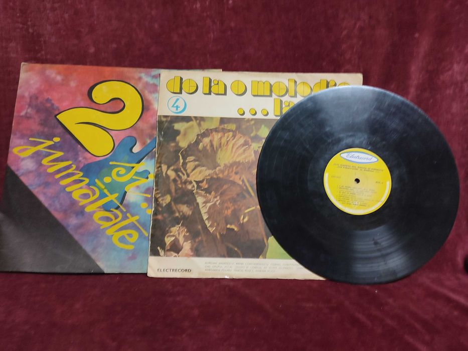 LP-uri si single cu muzica usoara si clasica + 2 carti