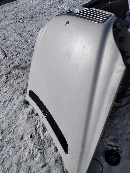 Капот на Мерседес w220