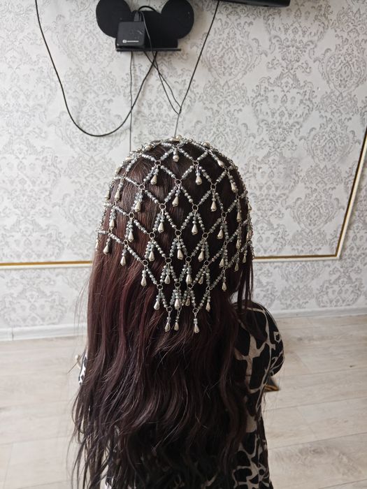 Әдемі тикалар ,косынка-ободоктар бар