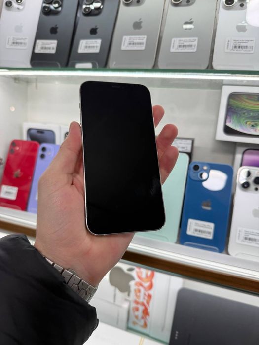 Iphone 12 Pro sotiladi