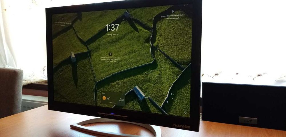 Monitor Packard Bell 220WDV 22" (Defect / Pentru piese / Proiect DIY)