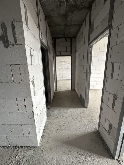 Uchtepa Avenueda 65M2 li 2 xonali uy sotiladi