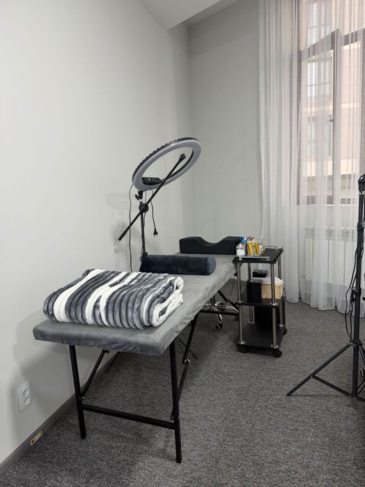 Сдаётся кушетка для мастера по наращиванию ресниц