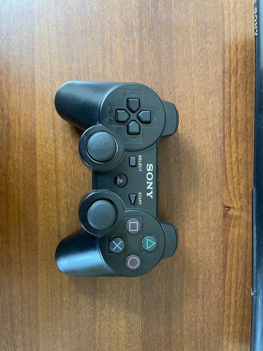 Play Station 3 Super Slim sotiladi
Play Stati