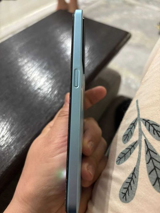 Продам смартфон OPPO модель CPH2385