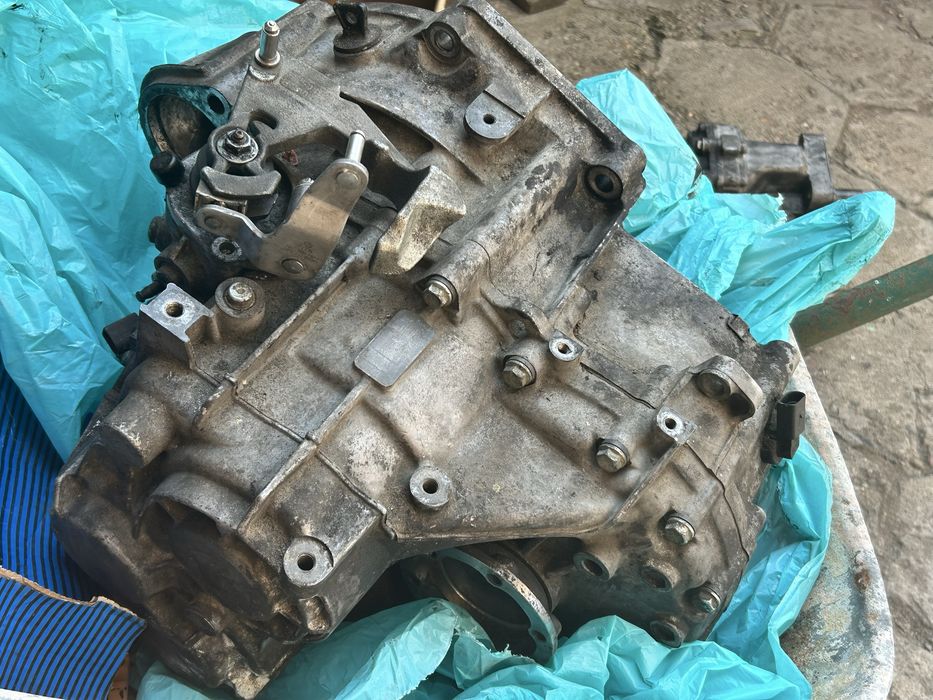 Скоростна кутия за VW bora 4X4, в цената влиза и раздатката