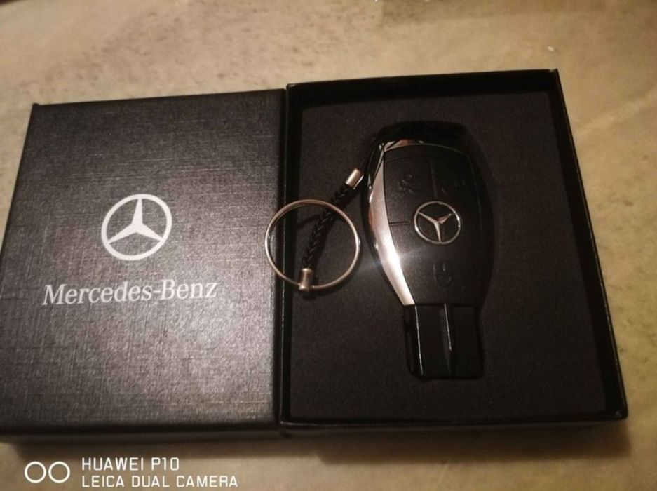 Флашка ключ Мерцедес БМВ Ауди Фолксваген Опел Хонда Тойота 32 гб