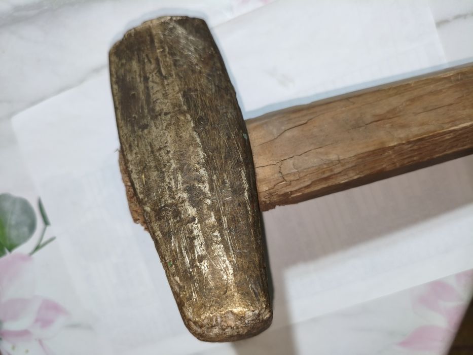 Бронзовая кувалда