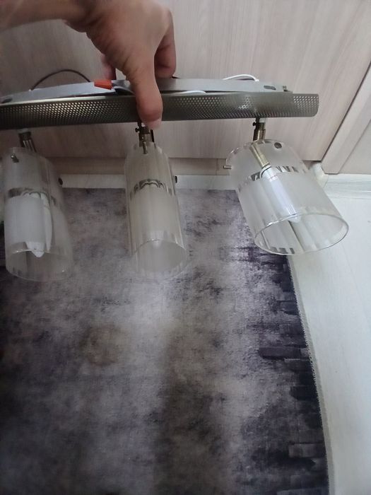 Срочно продам светильник.