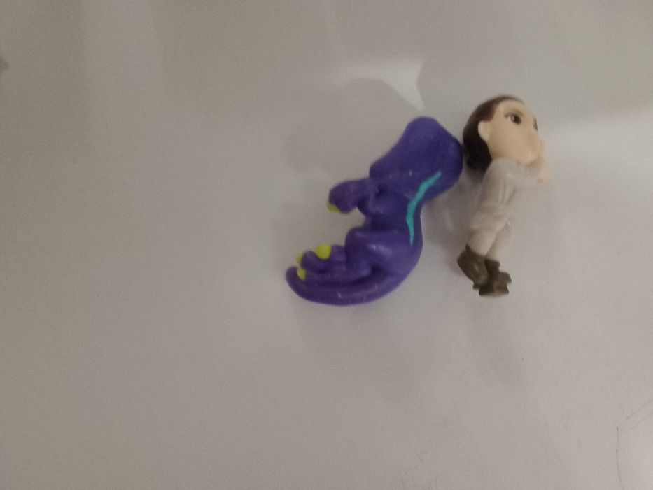 Kinder фигурки разных коллекций