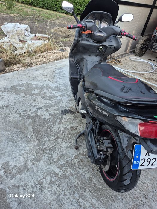 Yamaha T MAX   .