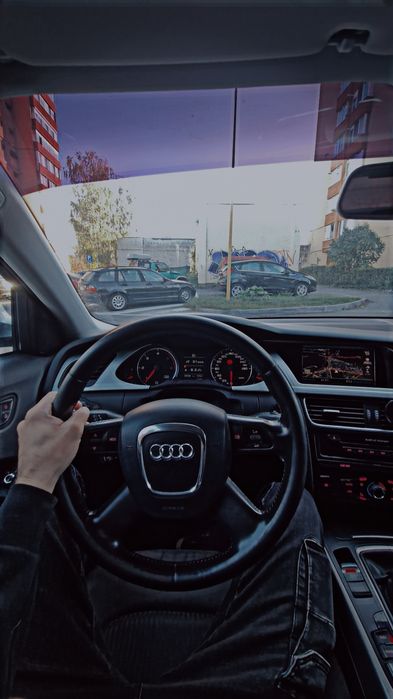 Audi A4 B8 2.0TDI CAGA Stage 1~200 CP Aspect S4 | Xenon | Navi | Încălzire în scaune Prețul este negociabil! Menționez:elementele gri sunt negre acum!